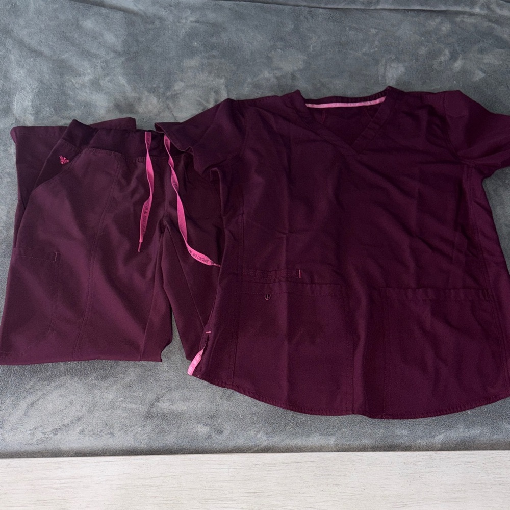 Med Couture Wine Color Scrub Set (small)